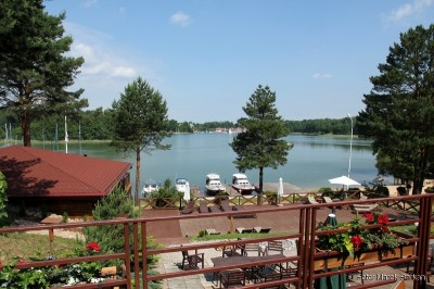 Widok z hotelu Tajty na jezioro o tej samej nazwie