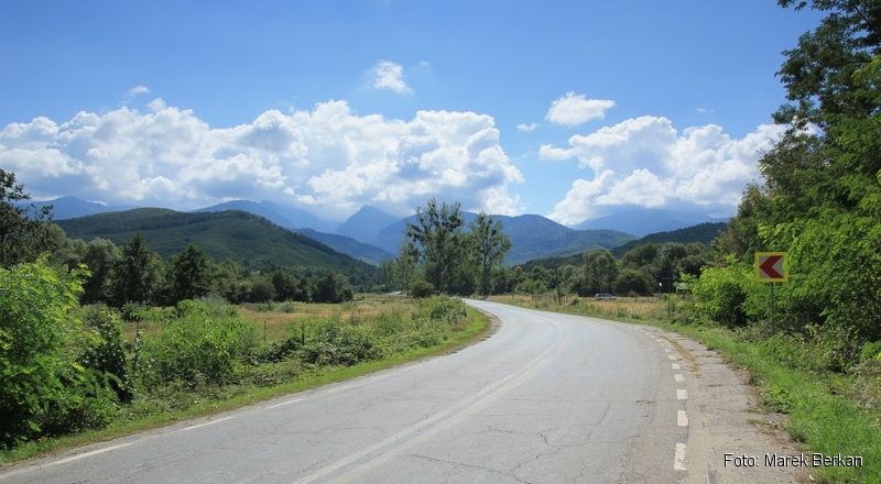 Droga Transfogaraska (7C) - widok w Góry Fogaraskie z północnego końca trasy
