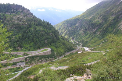 Droga z przełęczy Przełęcz Oberalp na zachód