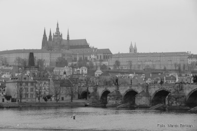 Praga - widok na Most Karola i Zamek Hradczany