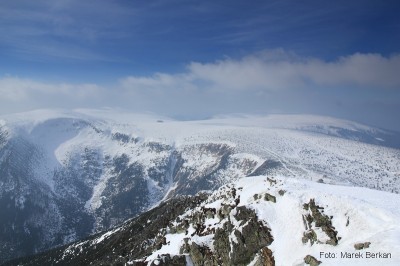 Widok ze Śnieżki na czeską Upską Jamę