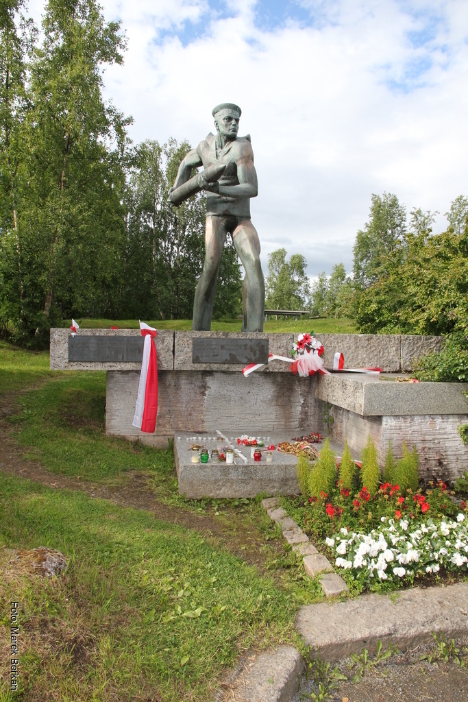 Pomnik polskich marynarzy z ORP Grom poległych w Bitwie o Narwik