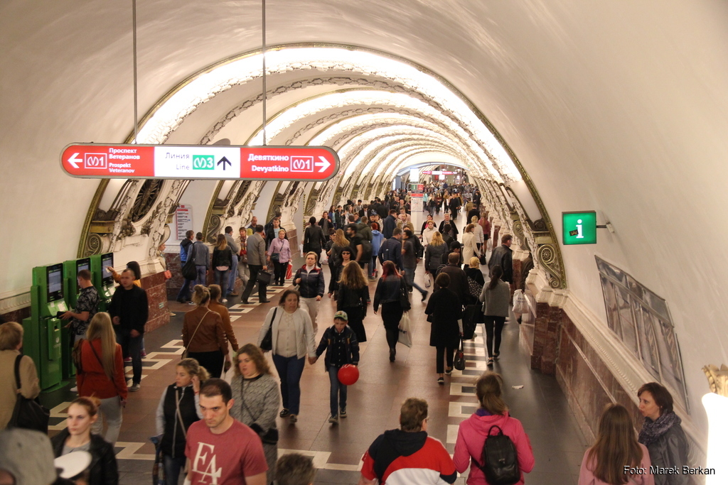 Metro w Sankt Petersburgu