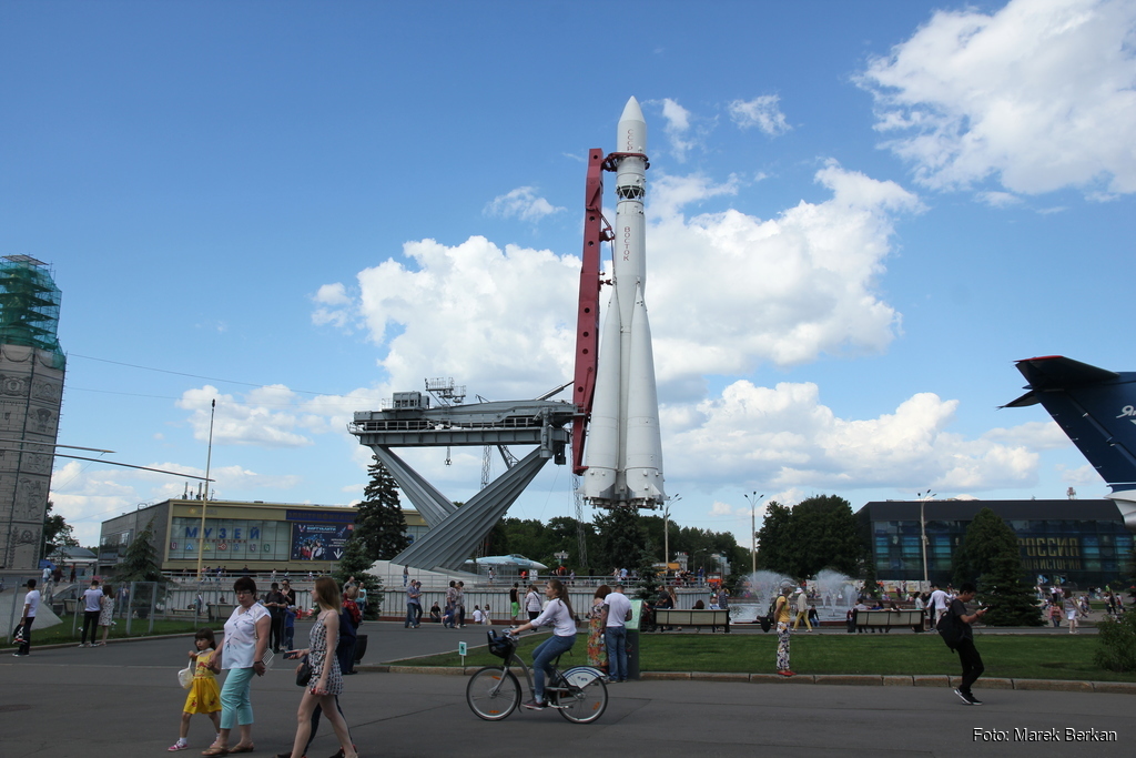 Moskwa: rakieta w parku