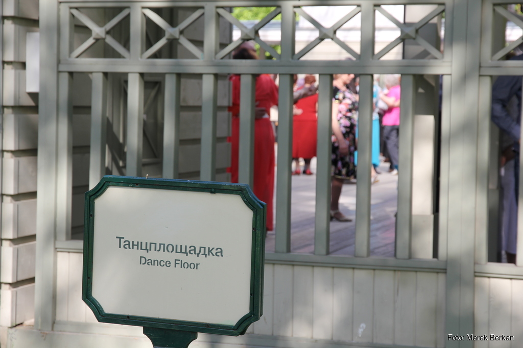 Moskwa: potańcówka w parku