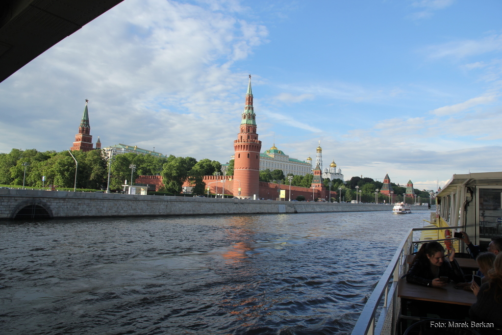 Moskwa: Kreml od strony rzeki