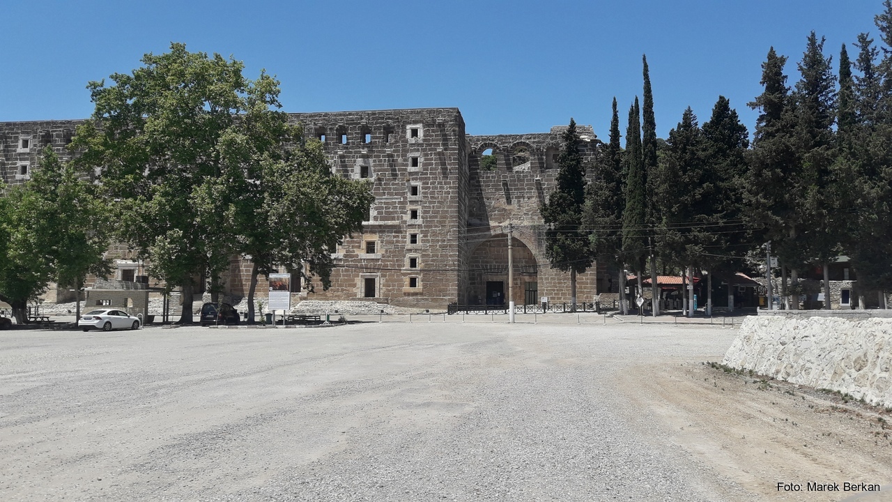 Ruiny teatru rzymskiego w Aspendos